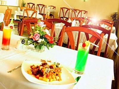 Hotel Royal Palace Бандунг Экстерьер фото