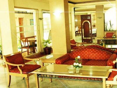 Hotel Royal Palace Бандунг Экстерьер фото